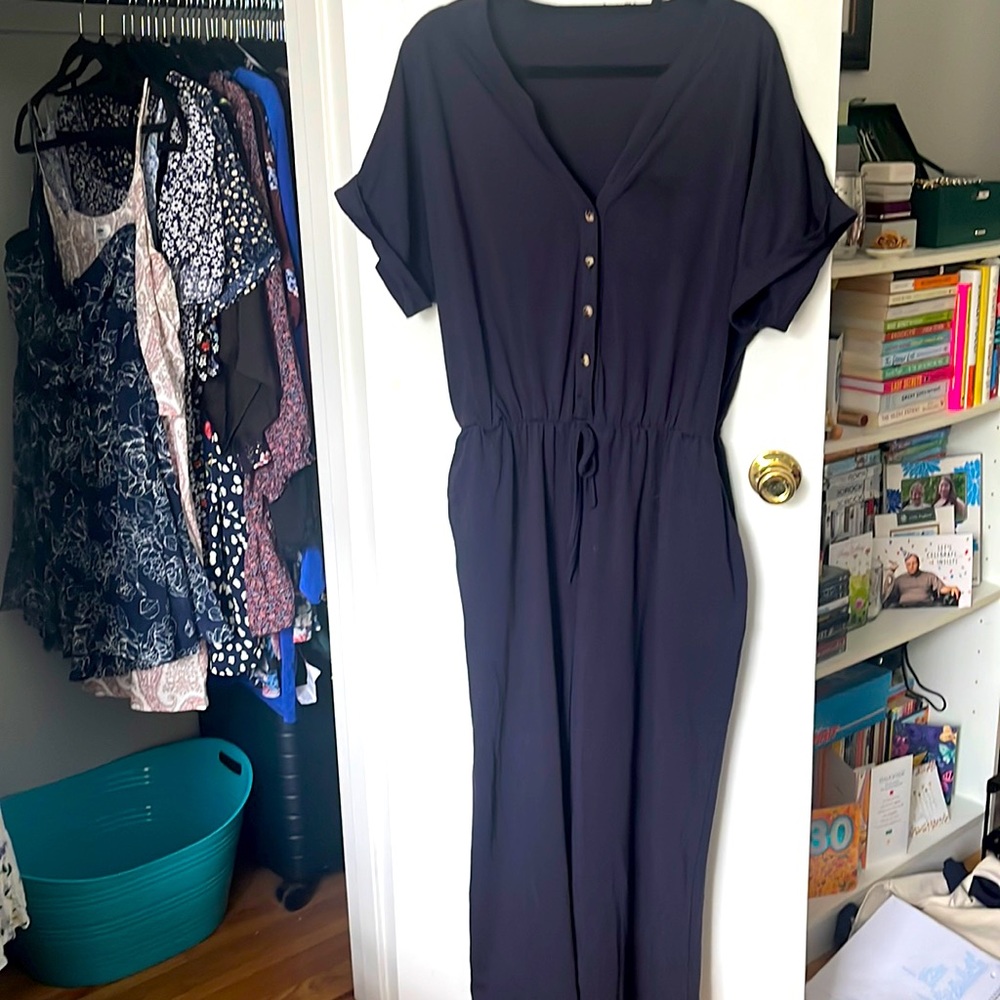 Short sleeve jump suit
